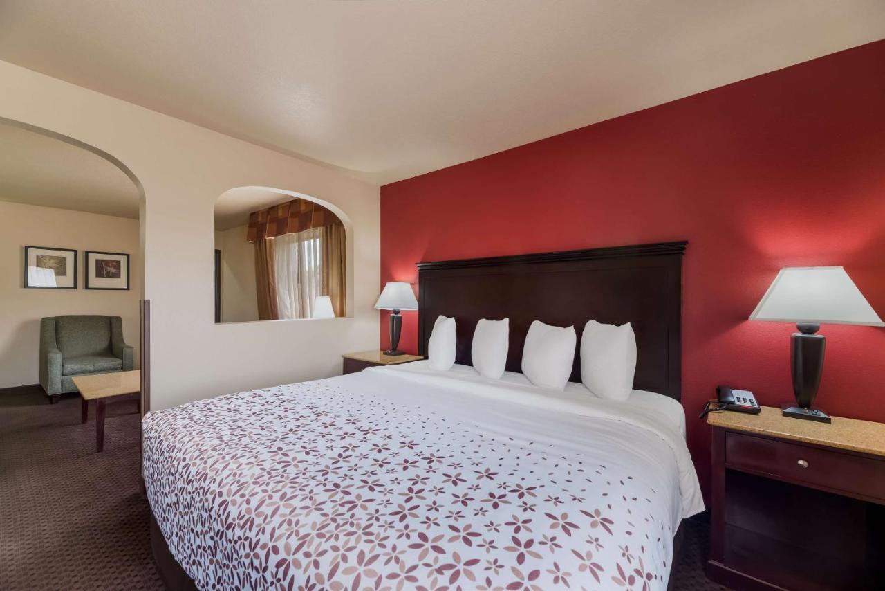 Surestay Plus Hotel By Best Western Silver City Bagian luar foto